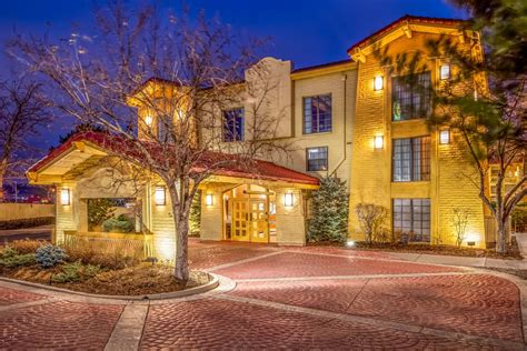 Hotels near Garden Ridge .